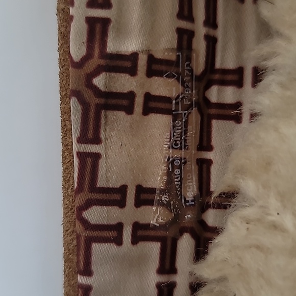 UGG Australia slippers faux sherpa womens 7 tan comfy flexible sole cozy - Picture 6 of 11